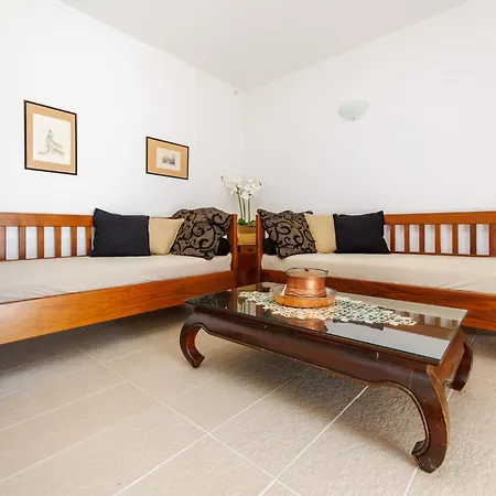 Iveta In - Mittel-dalmatien Traù