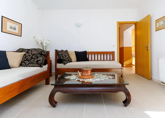 Iveta In - Mittel-dalmatien Gostinjska kuća